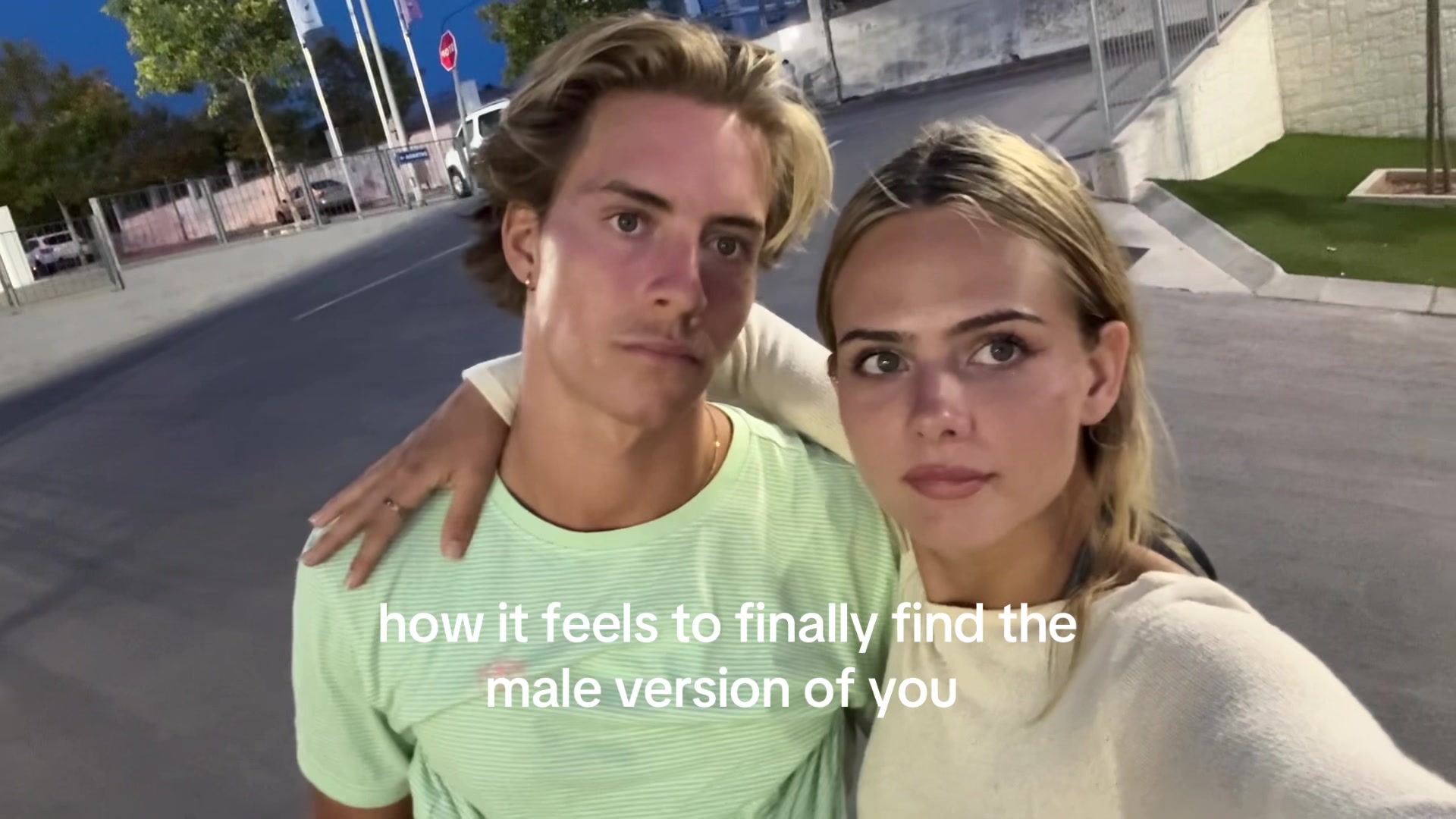 @saracrumbleleg