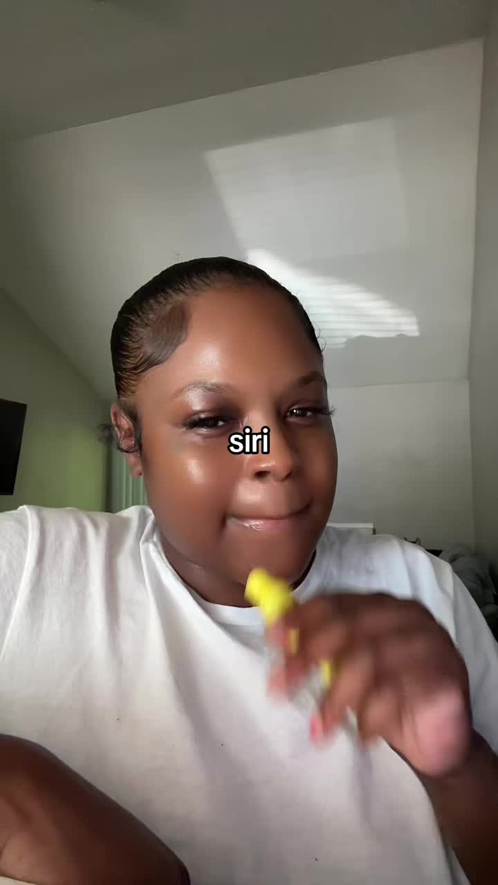 @azianyree