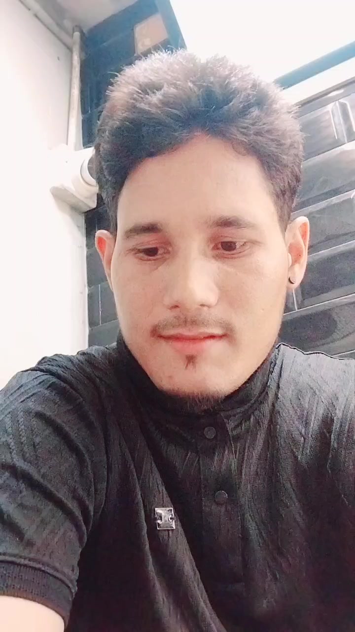 @𝘽𝙚𝙚𝙠𝘼𝙨𝙝_𝙏𝙝𝙖𝙦𝙪𝙧𝙞✅