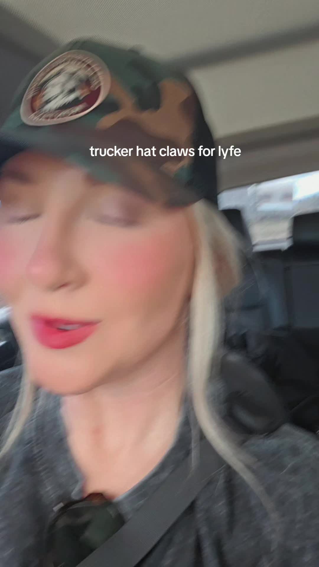 @EllenRescuesPyrs