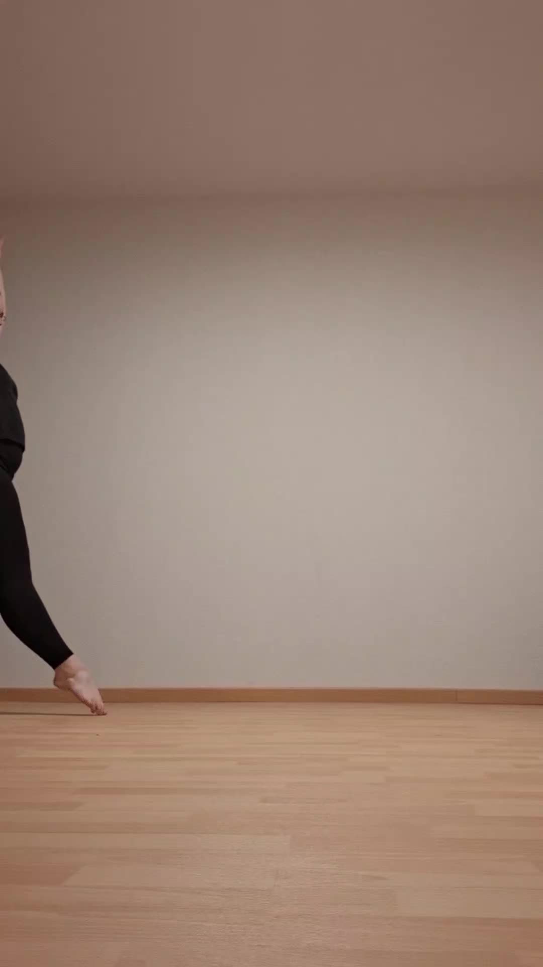 @a_flo_dance