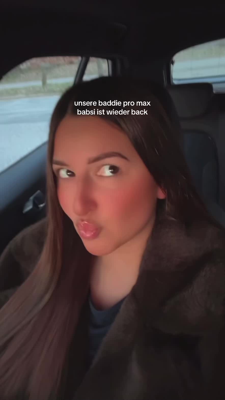 @Lara✨