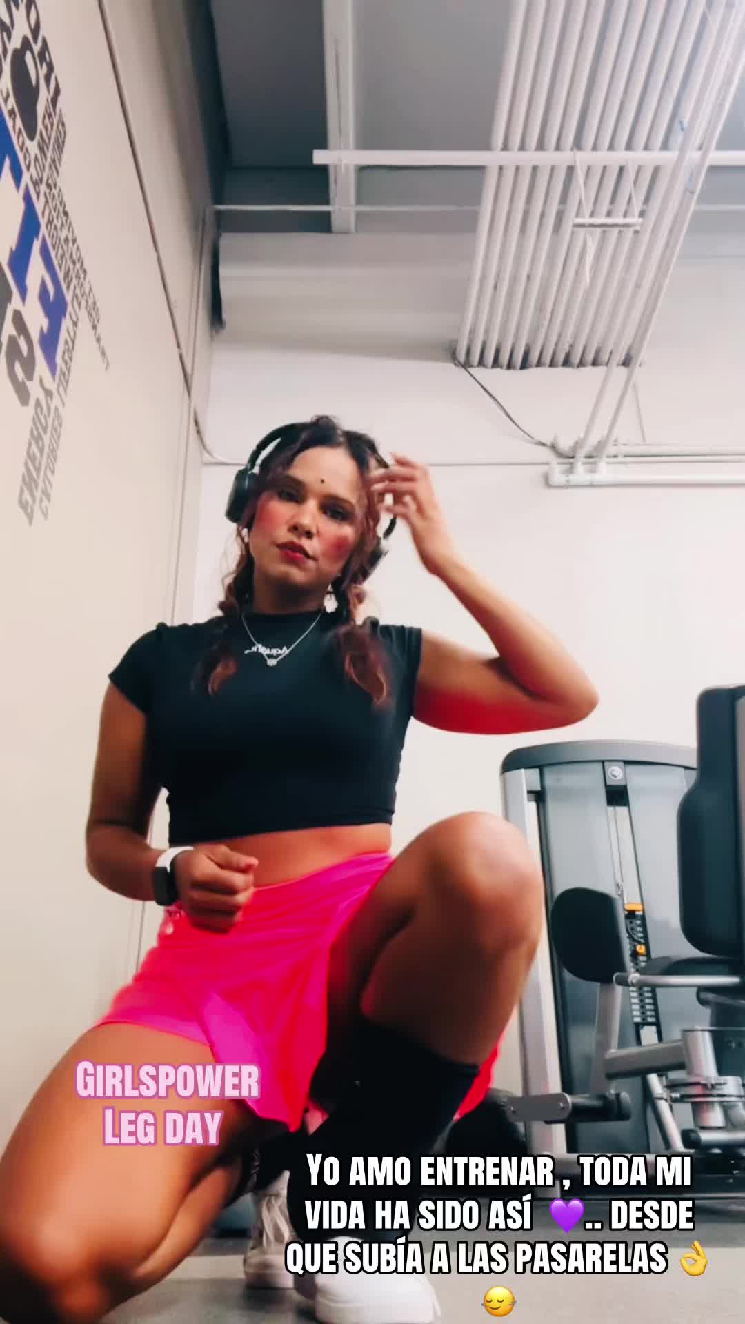 @caradelis7