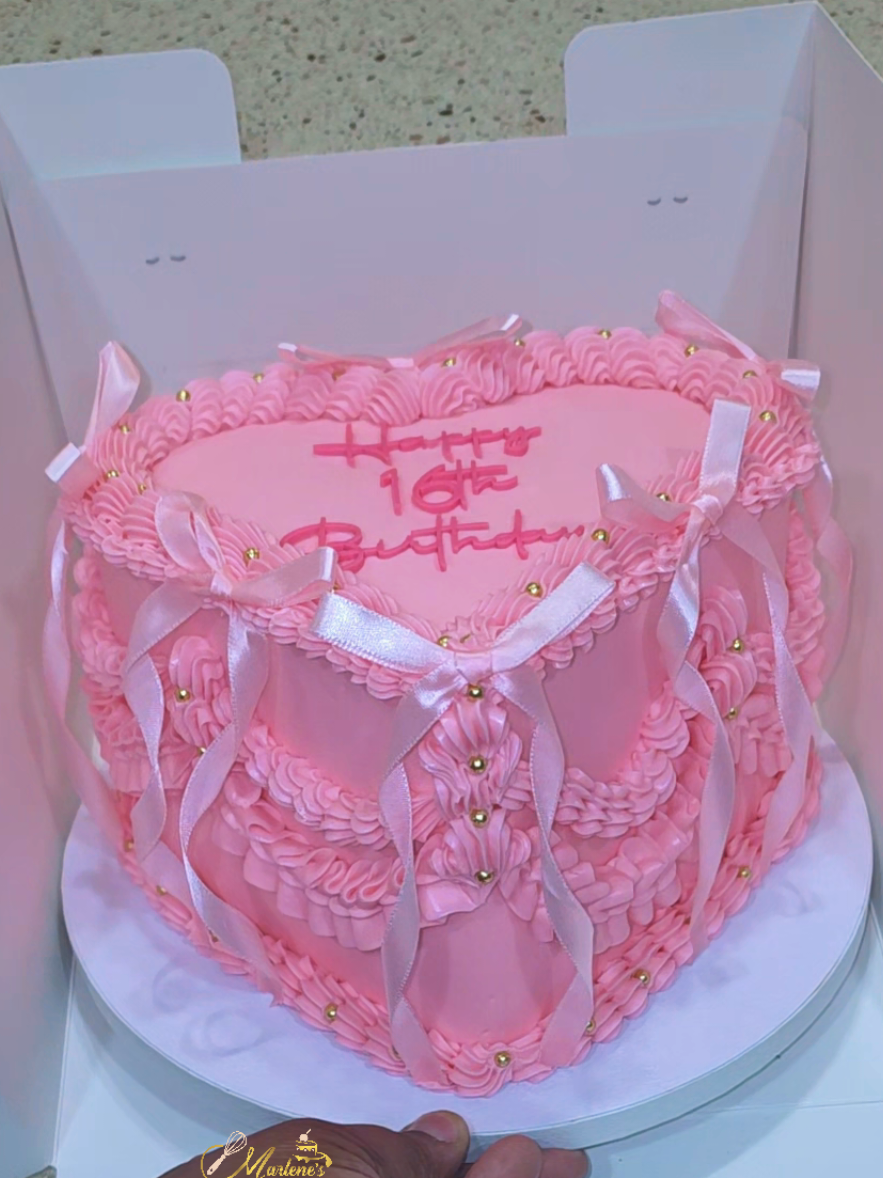 @Marlene'sLuxx_Cakes&HomeDecor