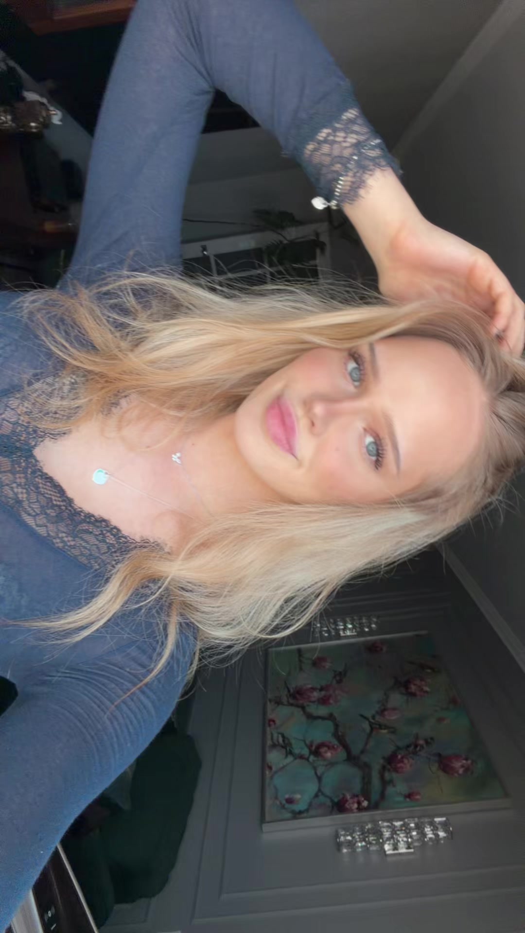 @👩🏼