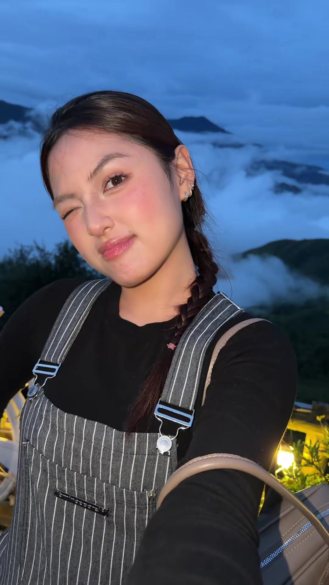 @Tythalia (Tạ Thu&yacute;)