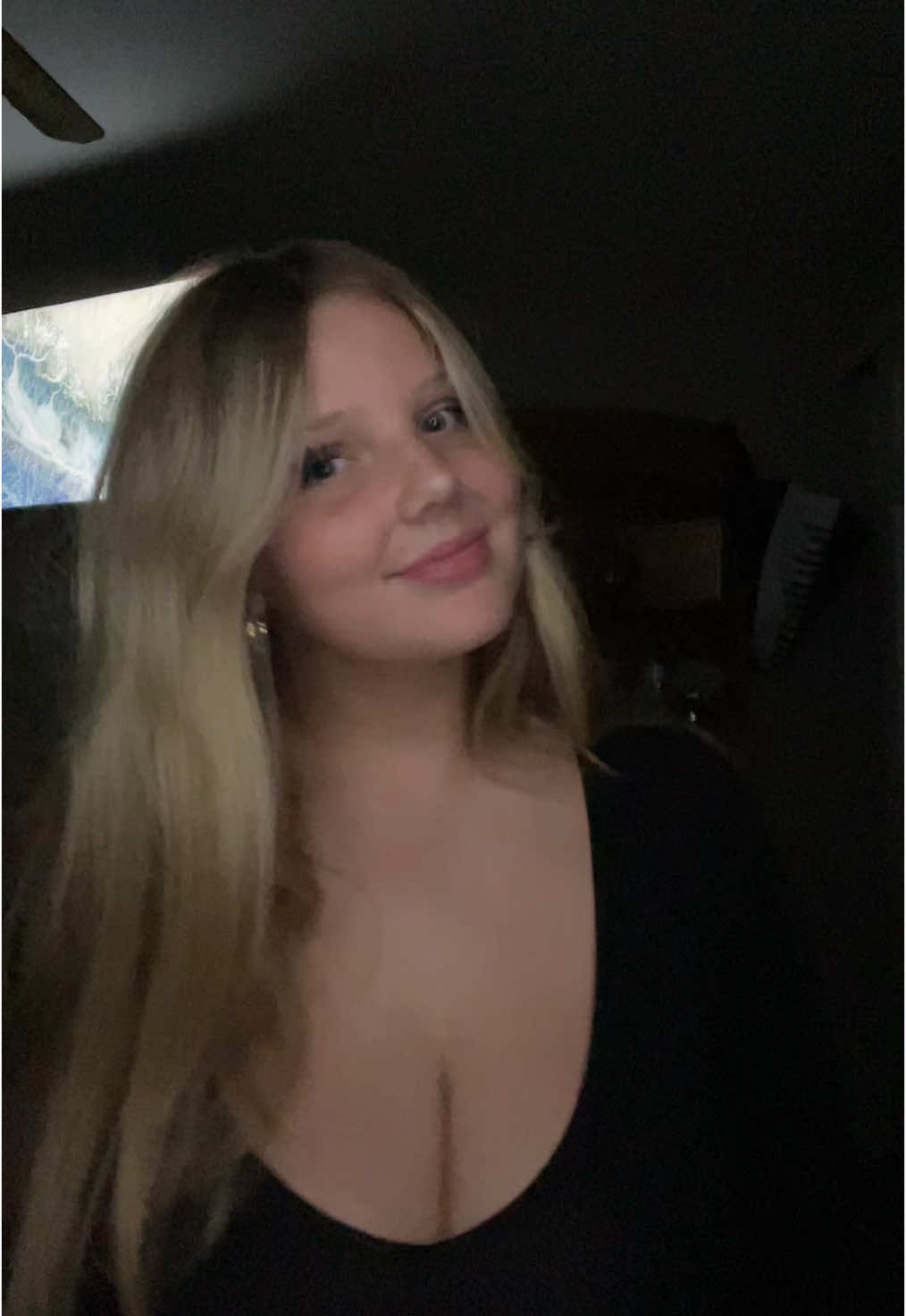 @arianaluvslife