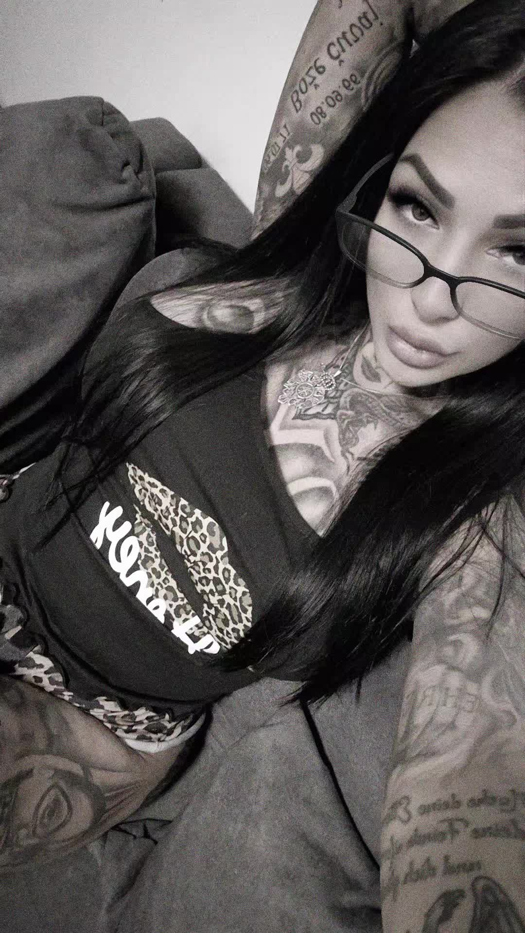 @Beniken93