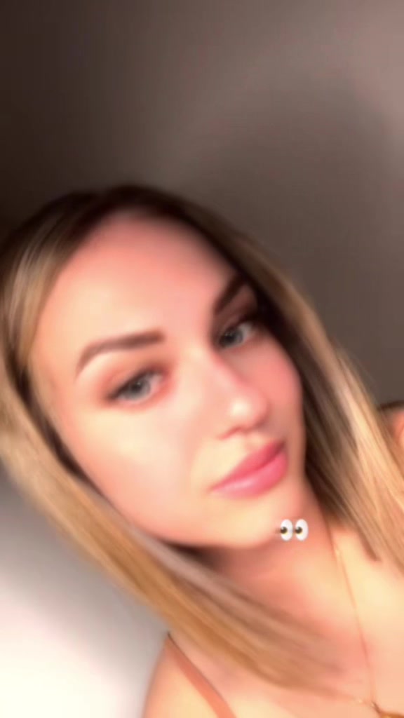 @Julyee
