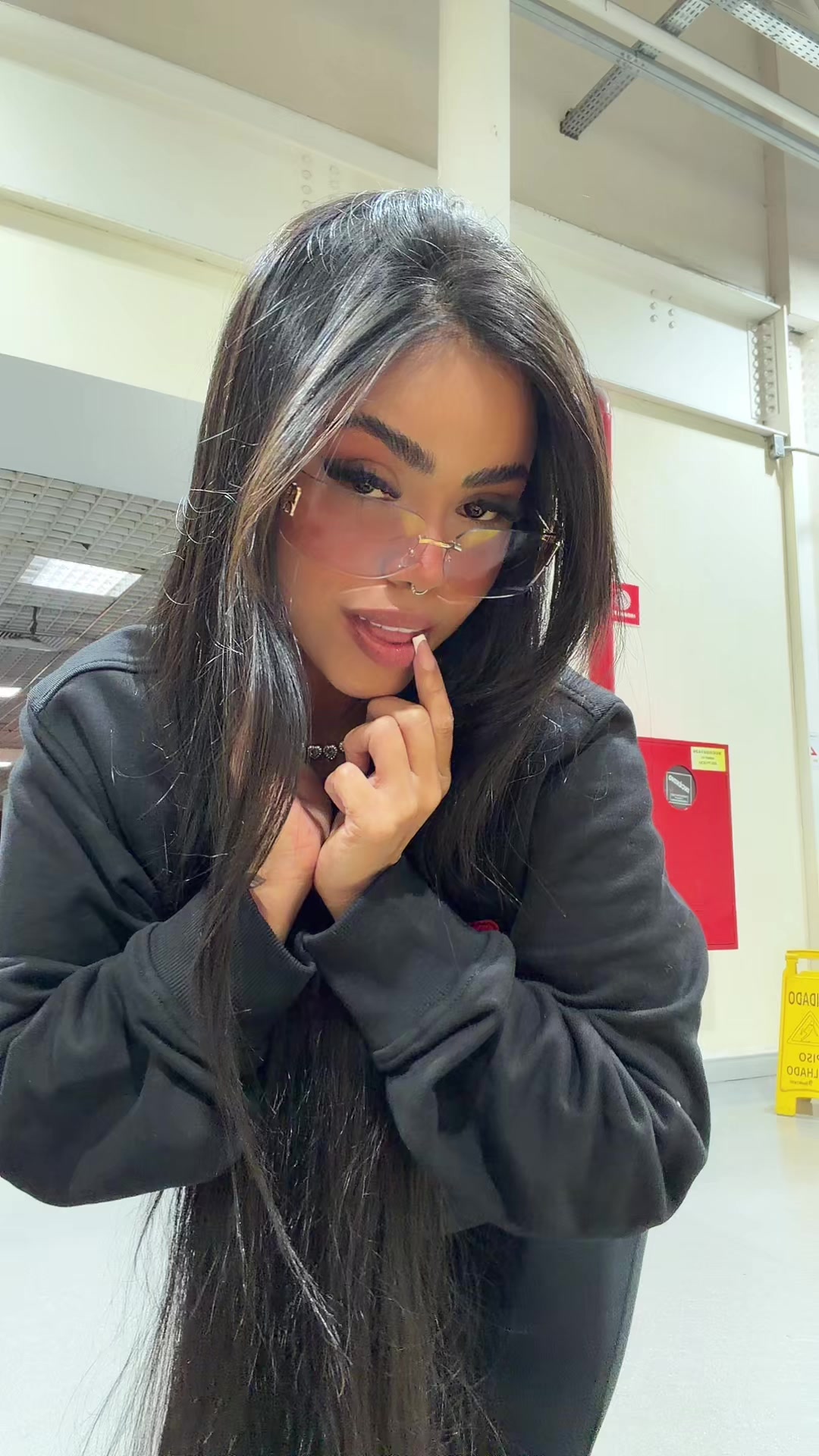 @indiaazinha083