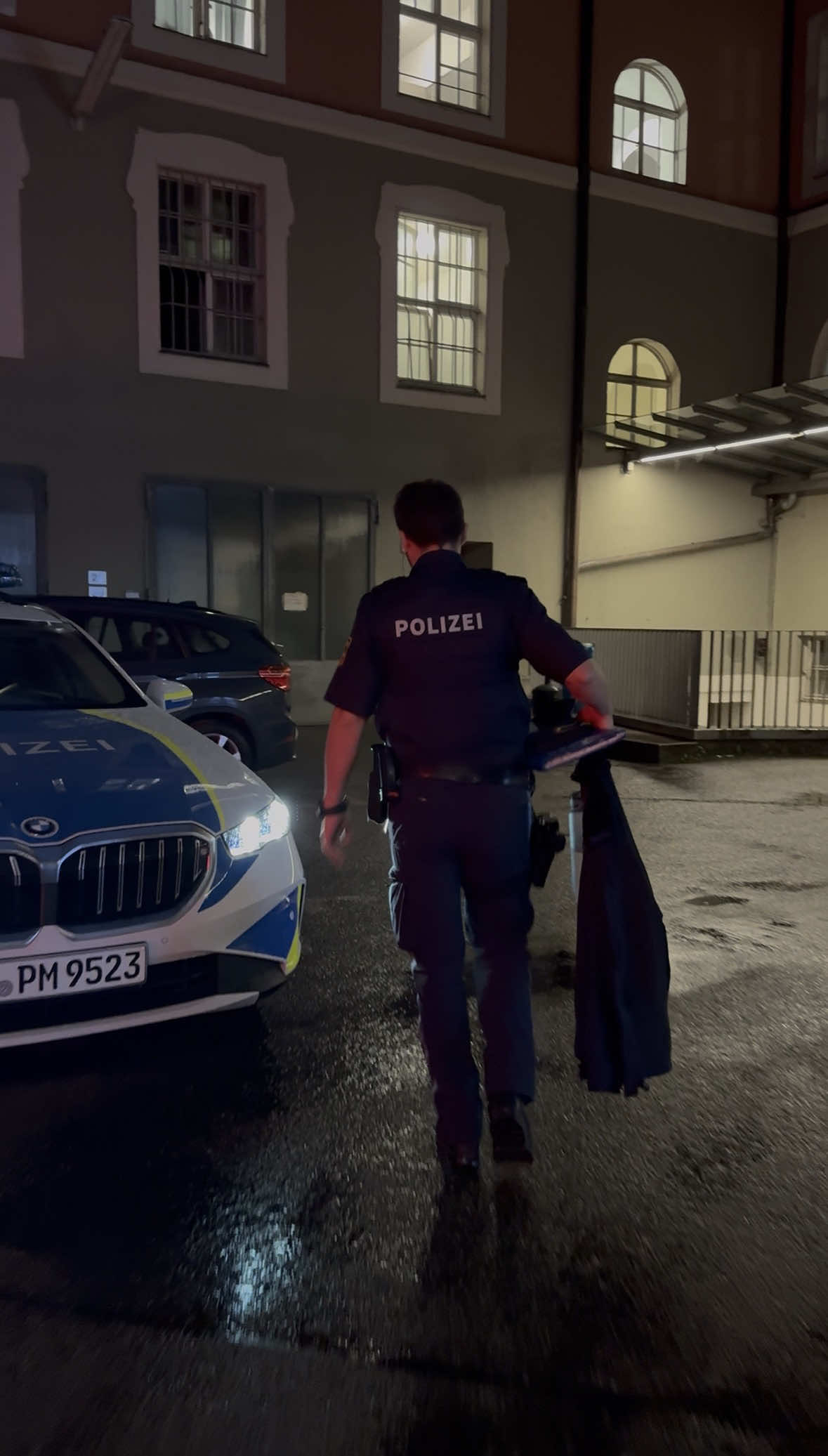 @Polizei M&uuml;nchen