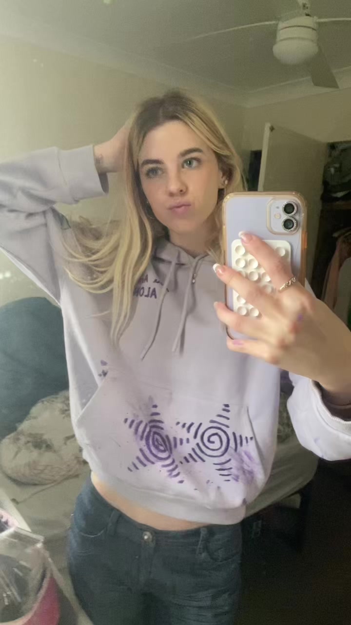 @lizzizbizz