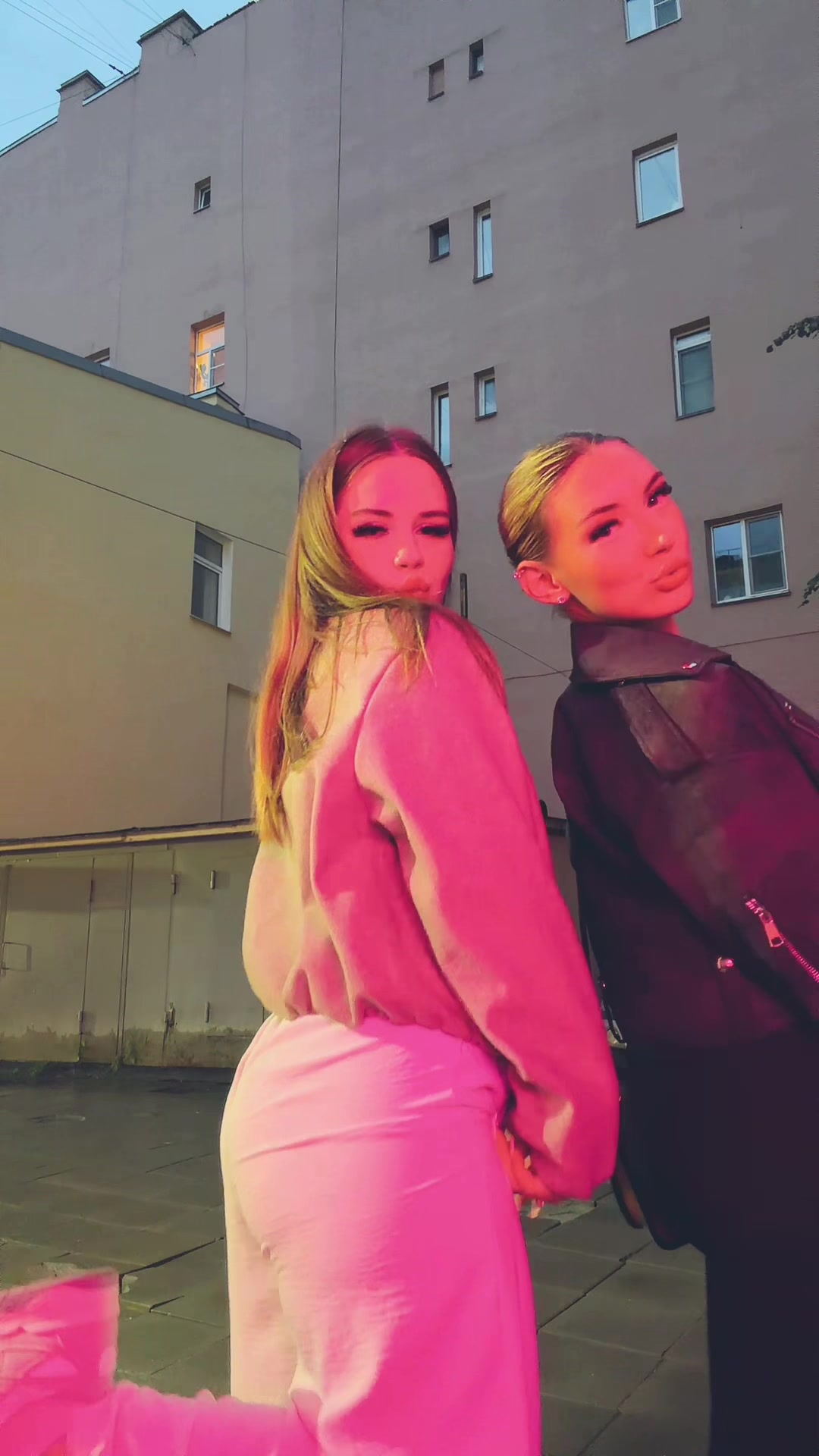 @𝐴𝐿𝐼𝑆𝐴👑