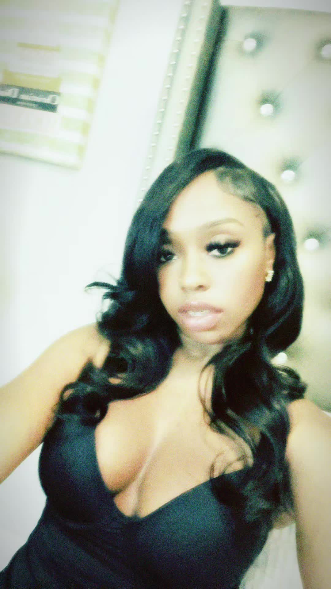 @simplyisaa__