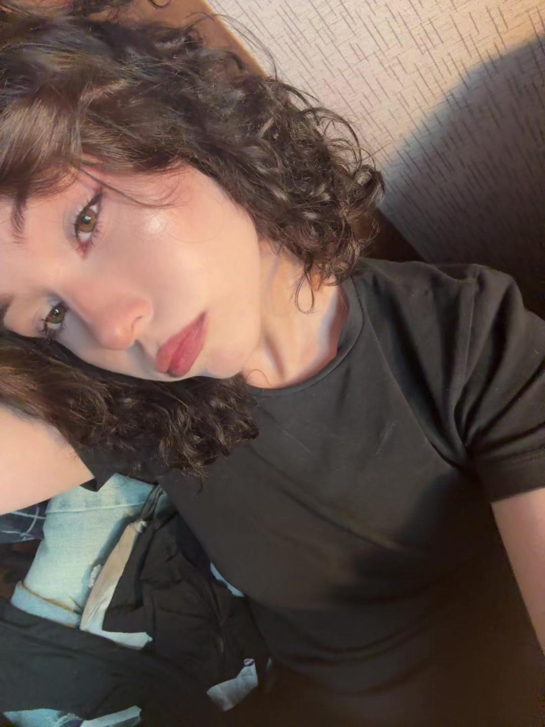 @👅