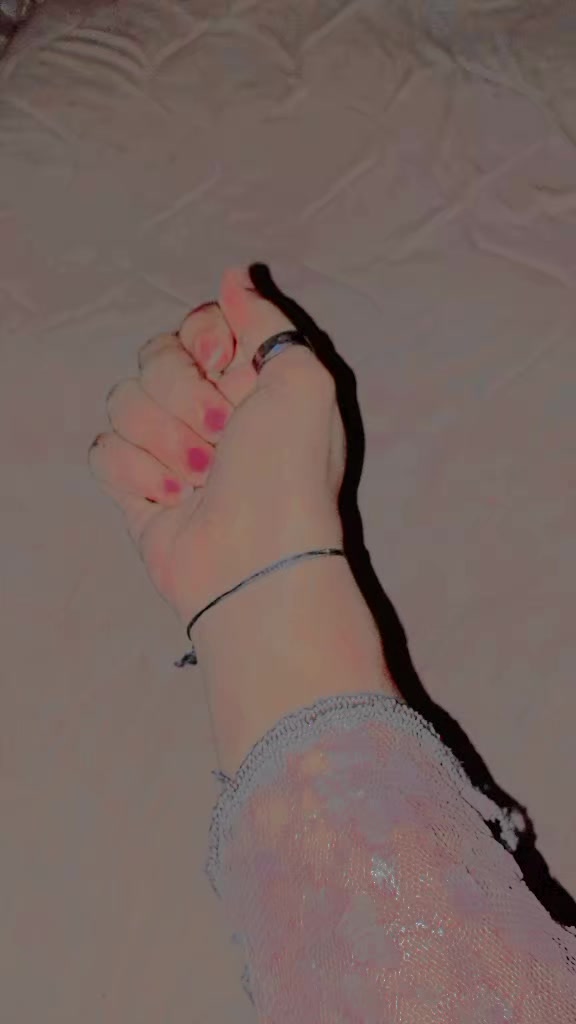 @lovely queen 749