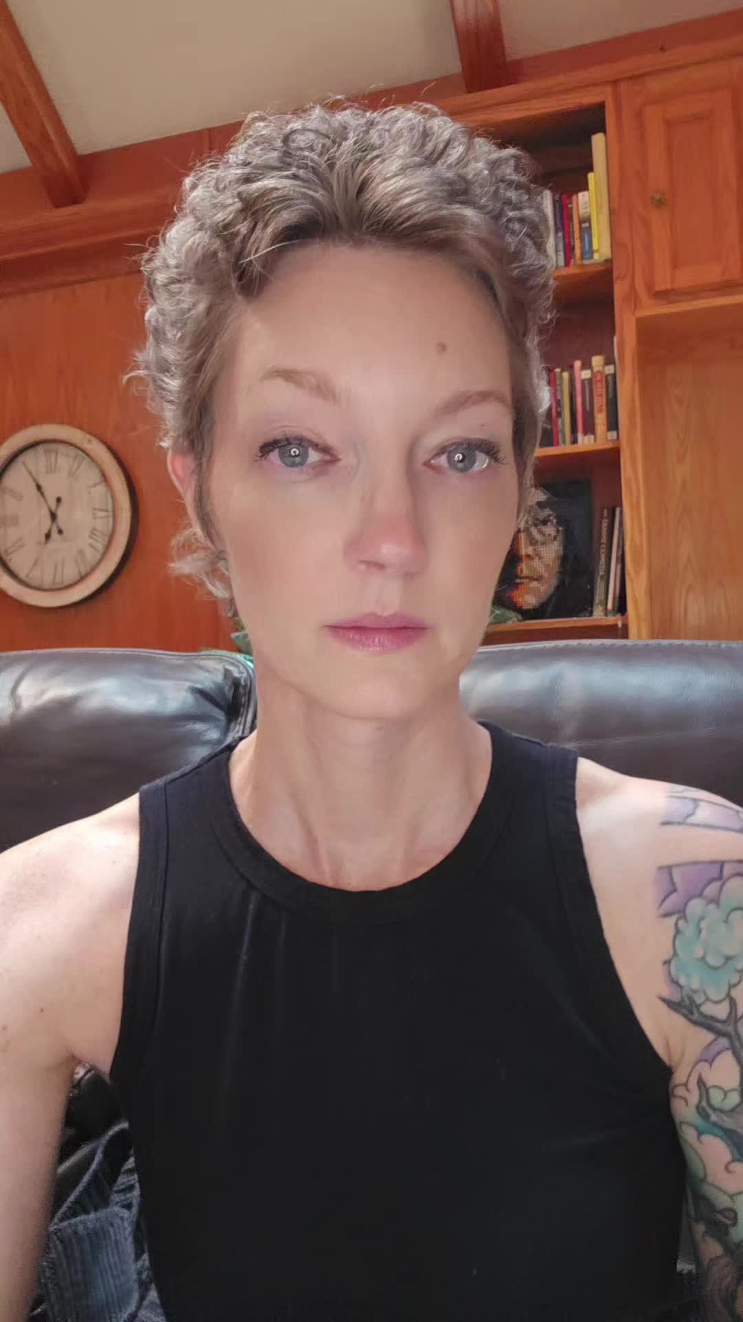 @Shayna_jo