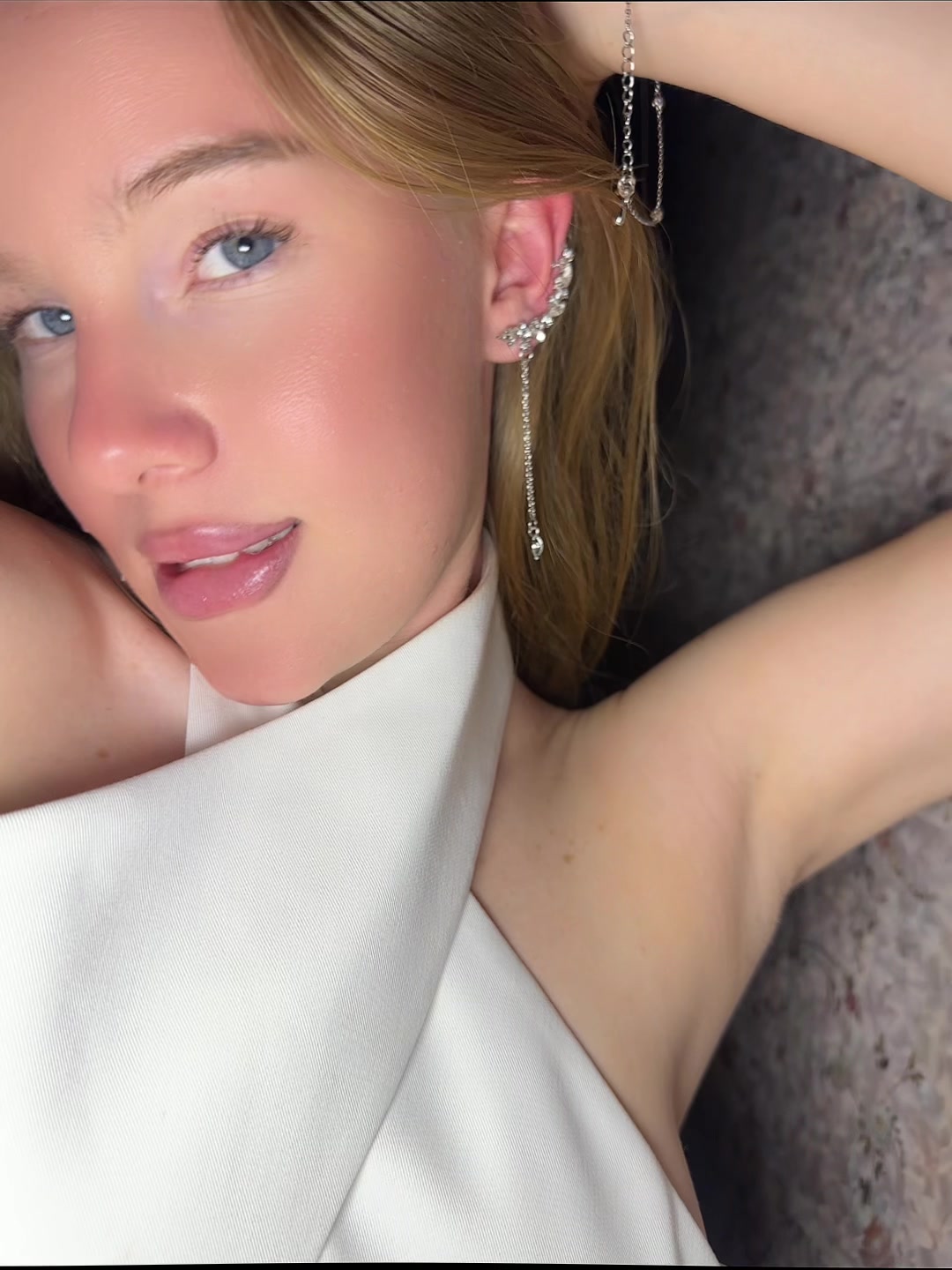 @tg: itsselinya