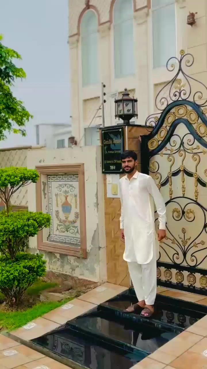 @𝑵𝒂𝒆𝒆𝒎 𝒎𝒂𝒚𝒐 01