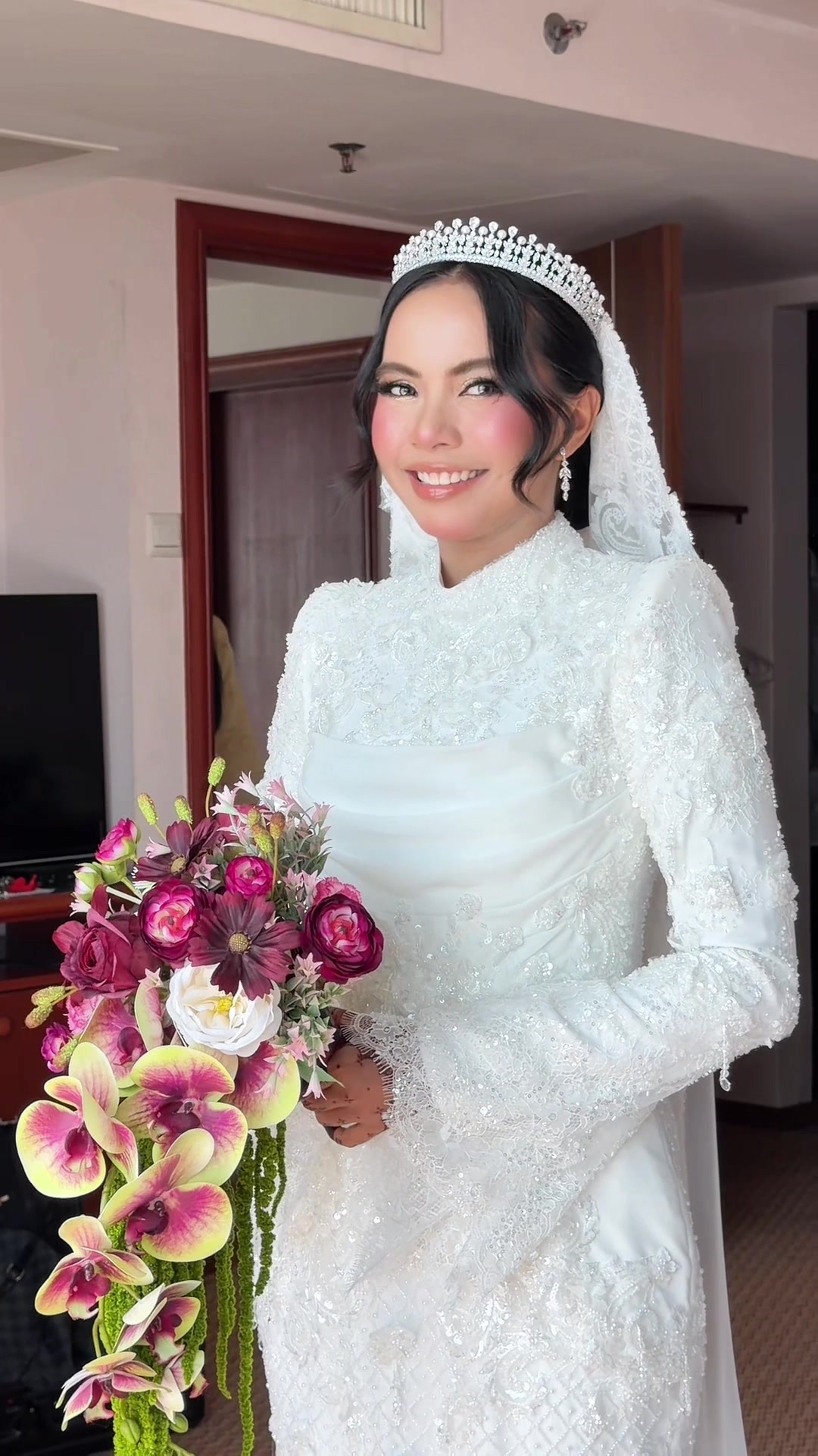 @NaddyNahar Makeup Artist