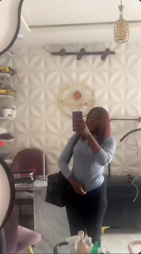 @NAIL TECHNICIAN IN IBADAN
