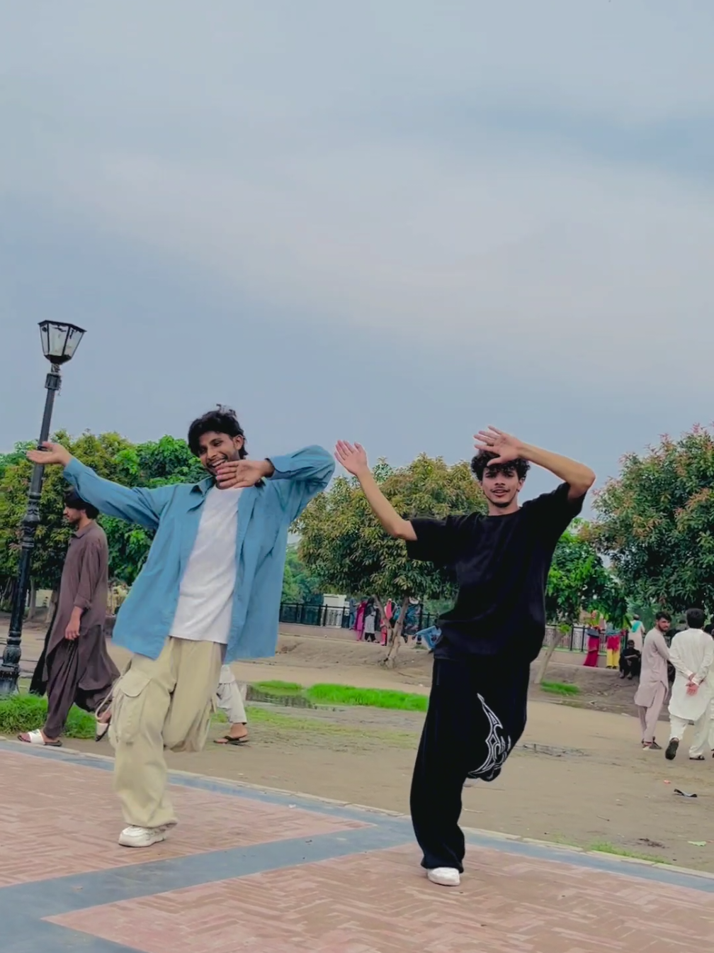 @Pakistani boy