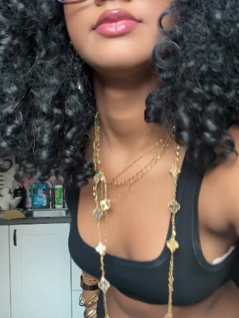 @Twerk Queen