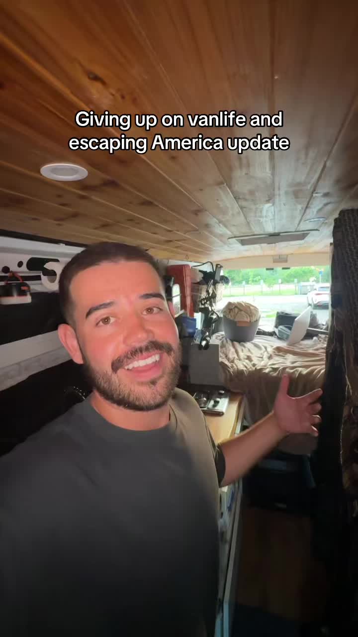 @NomadicallyRyan
