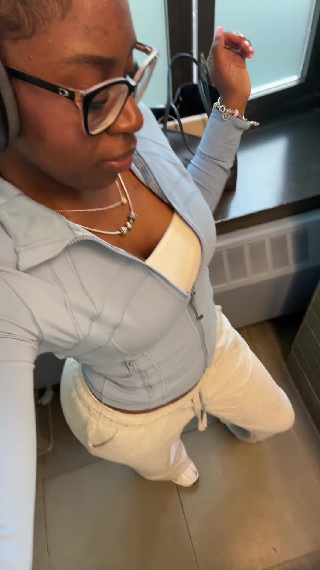 @Tasanee