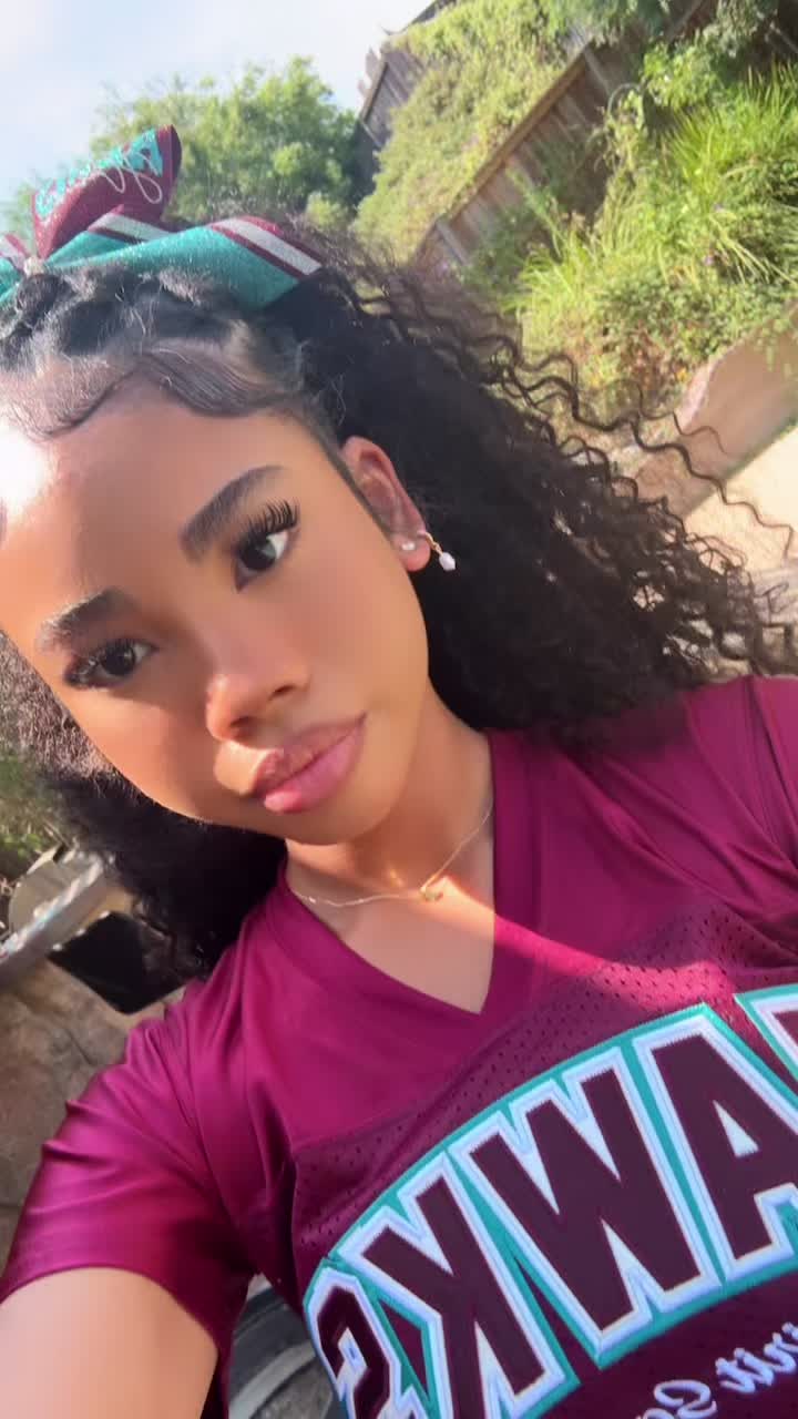 @LovelyJuice23