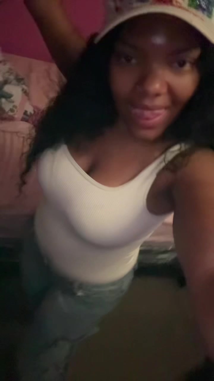 @thatgirlcycy8_