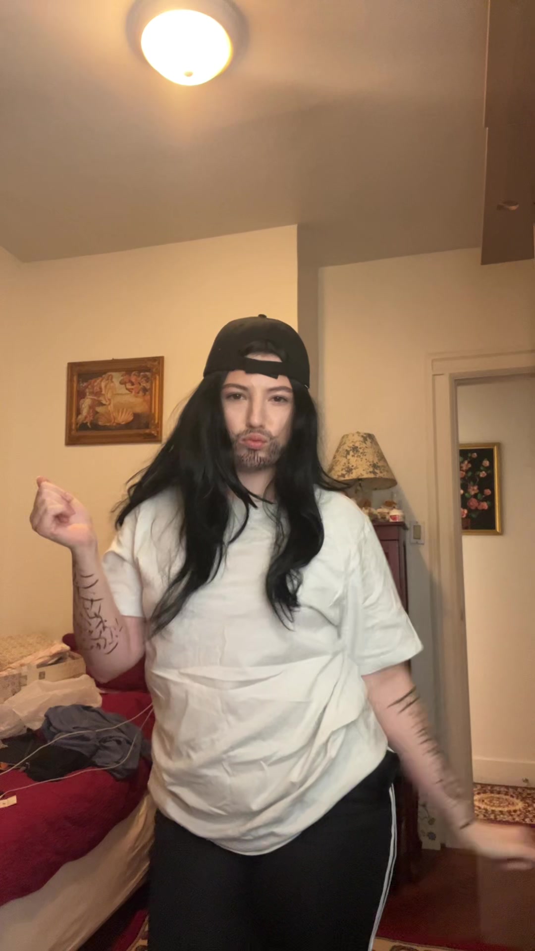 @unhinged.blondee