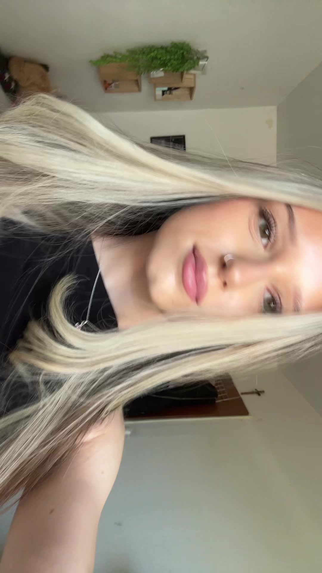 @𝔦𝔰𝔞𝔟𝔢𝔩𝔩𝔞