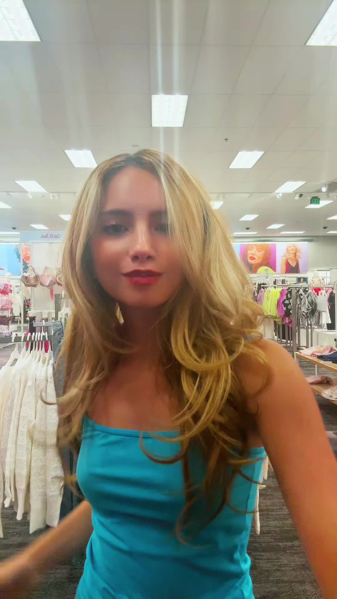 @daytimebarbie