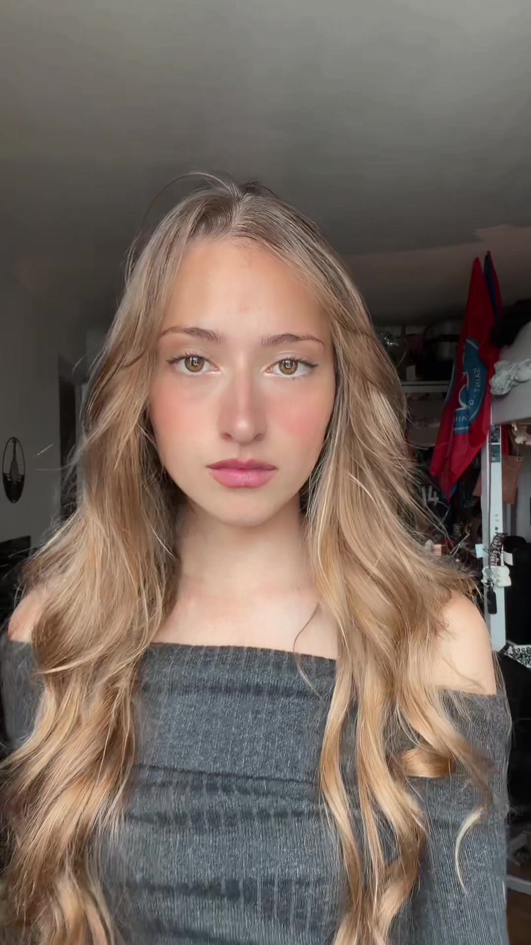 @𝐓 𝐇 𝐀 𝐈 𝐒
