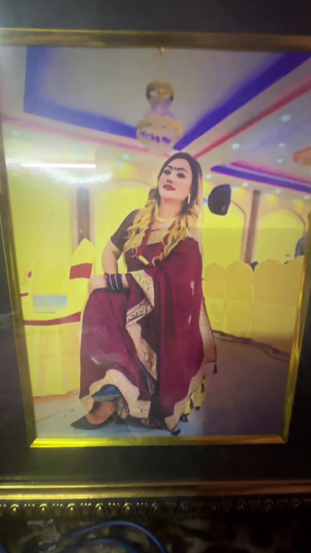 @Hira Maya Waiba
