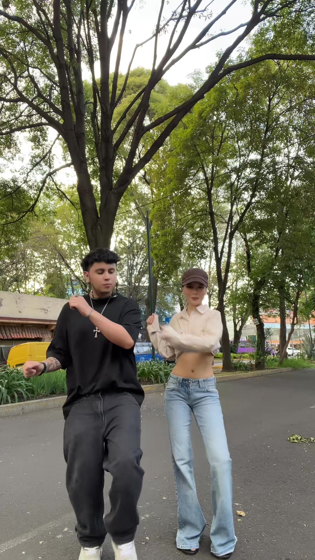 @Luxxo