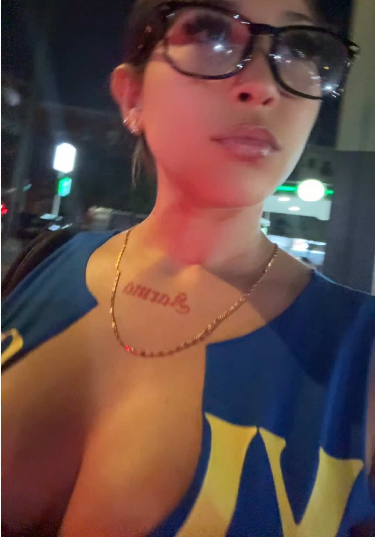 @Thayra 🐈&zwj;⬛🩵