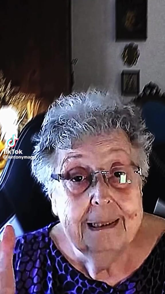 @nannni
