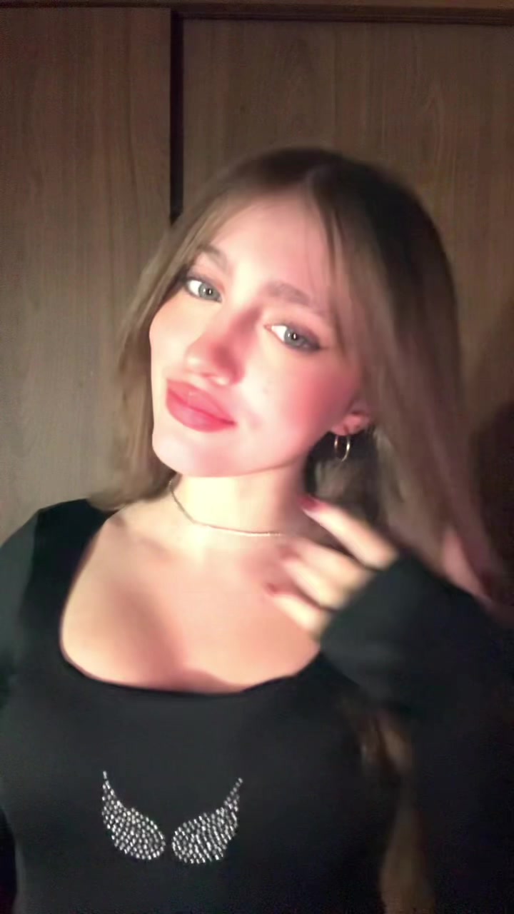 @𝒵𝑜𝑒𝓀𝓊𝓃𝒾𝓈𝒸𝒽𝒾