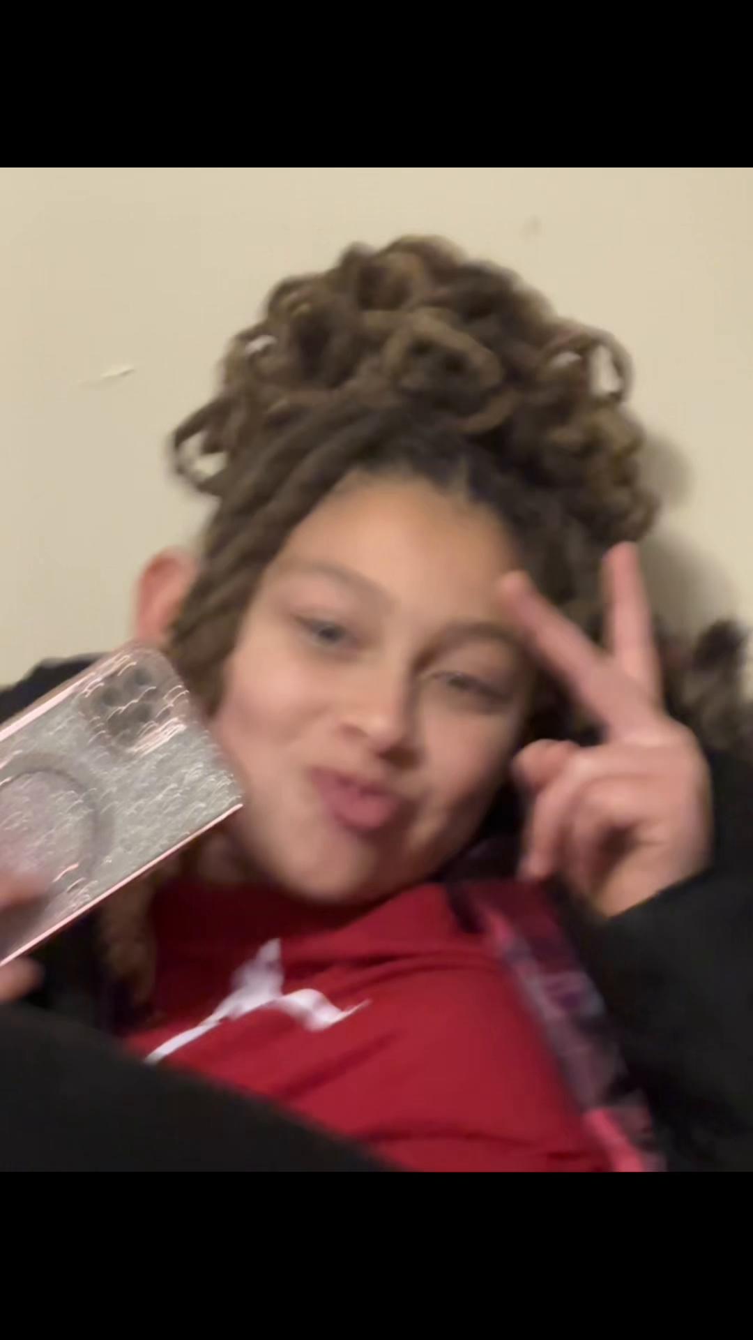 @😘Kandy-Kane🥰