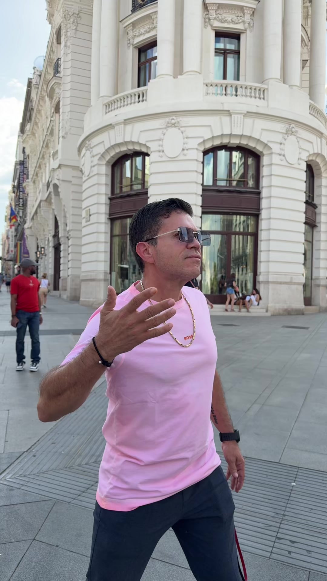 @Jorge Medina