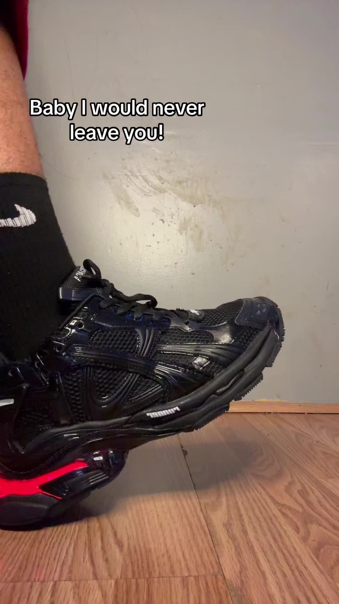 @SneakerLuverDude