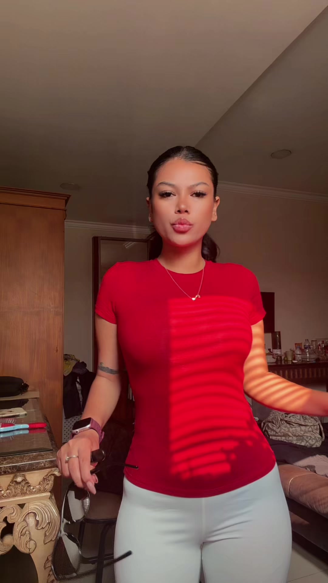 @Kikinii