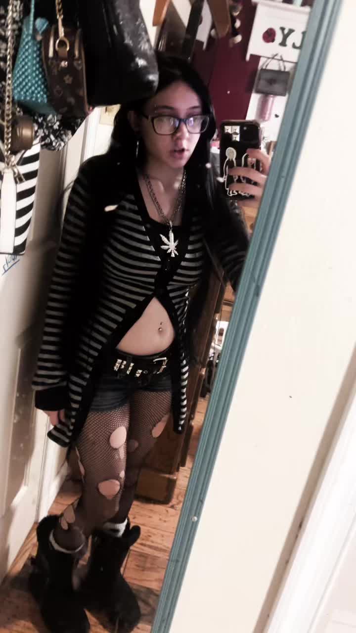 @Lilly 🖤🦇