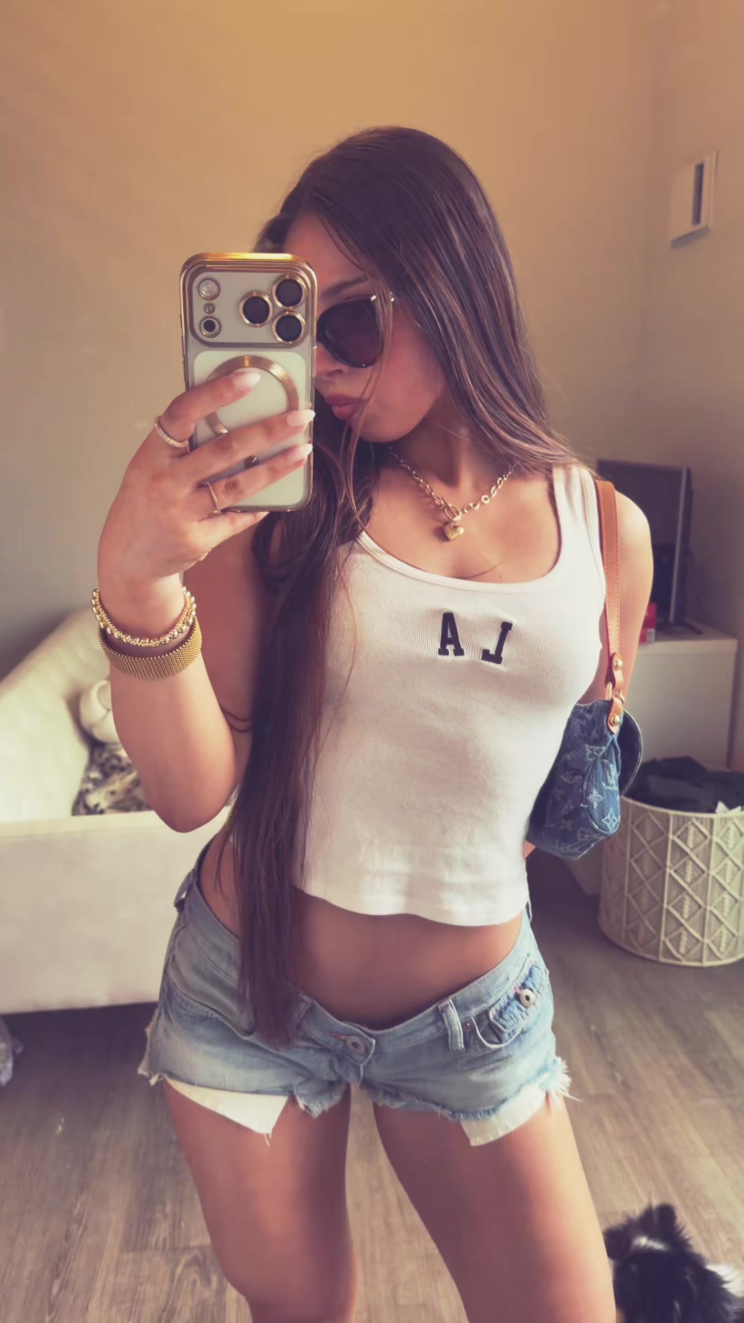 @Vivi