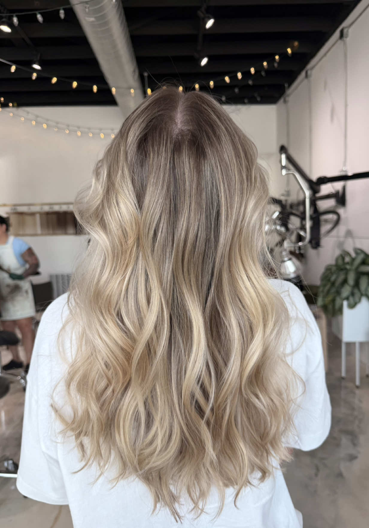 @KIKI DFW HAIRSTYLIST