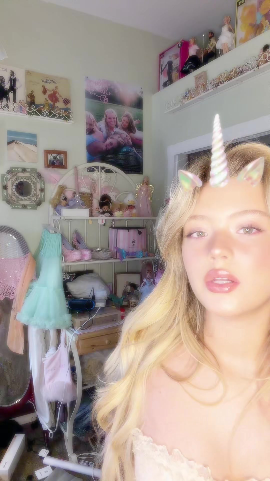 @lydia alice ellis 🪽