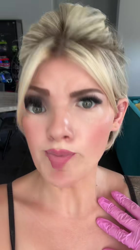 @❦