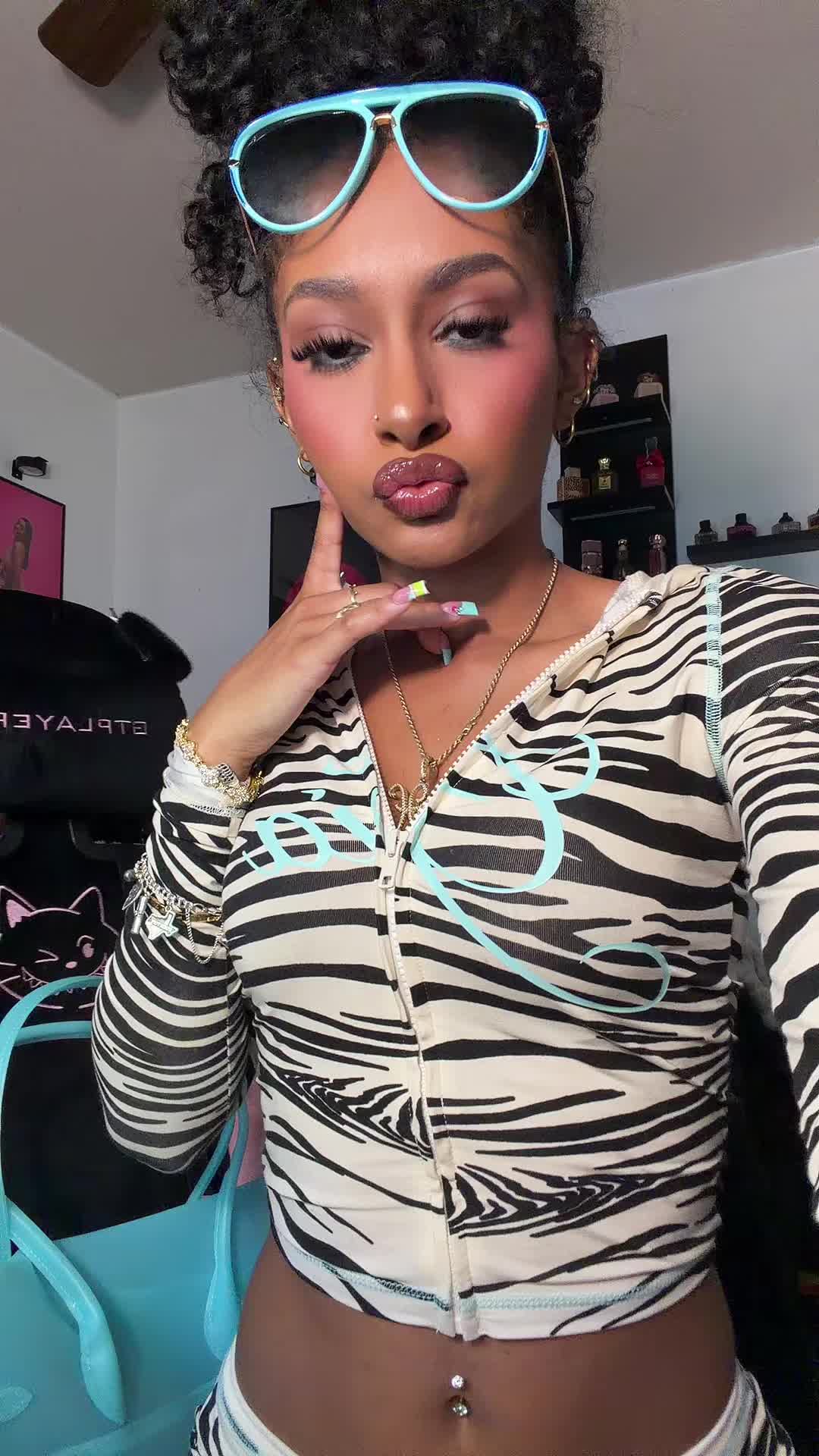 @MsTexas.